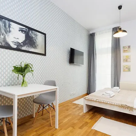 Apartment With Balcony - Rzeszowska 4 Street Krakow Exterior photo